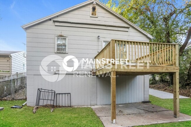 Building Photo - 3 Bedroom Pet-Friendly Home in KANSAS CITY...