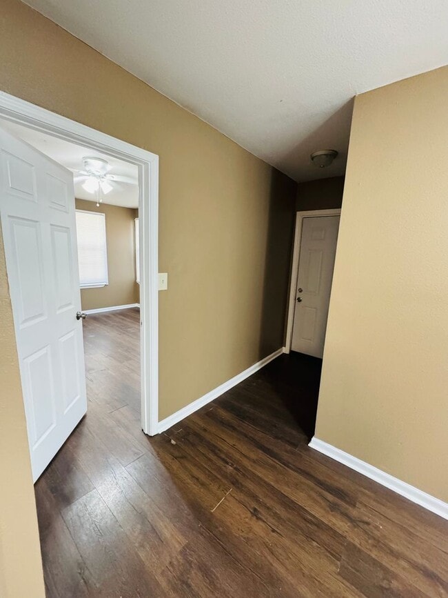Building Photo - 4035 Clayton Dr