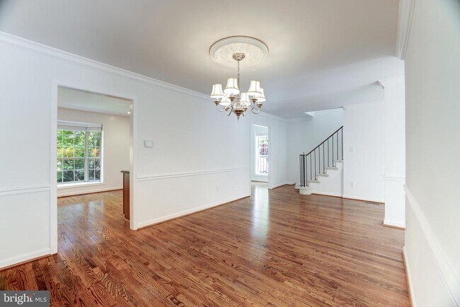 Building Photo - 1412 McLean Mews Ct