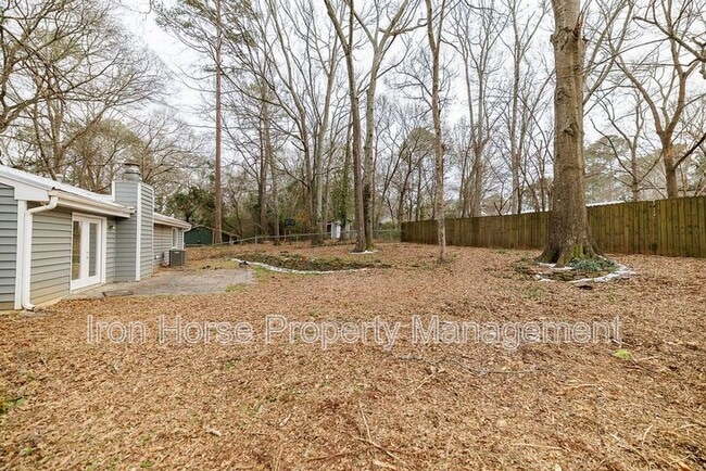 Building Photo - 137 Hight Dr