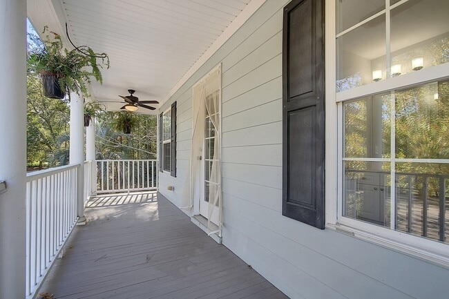 Building Photo - 1785 Hickory Knoll Way