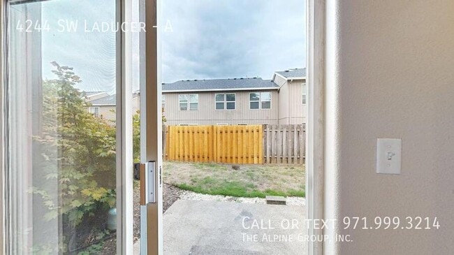 Building Photo - 4244 SW Laducer-A