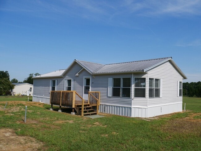 Building Photo - Adorable mobile home in Quitman