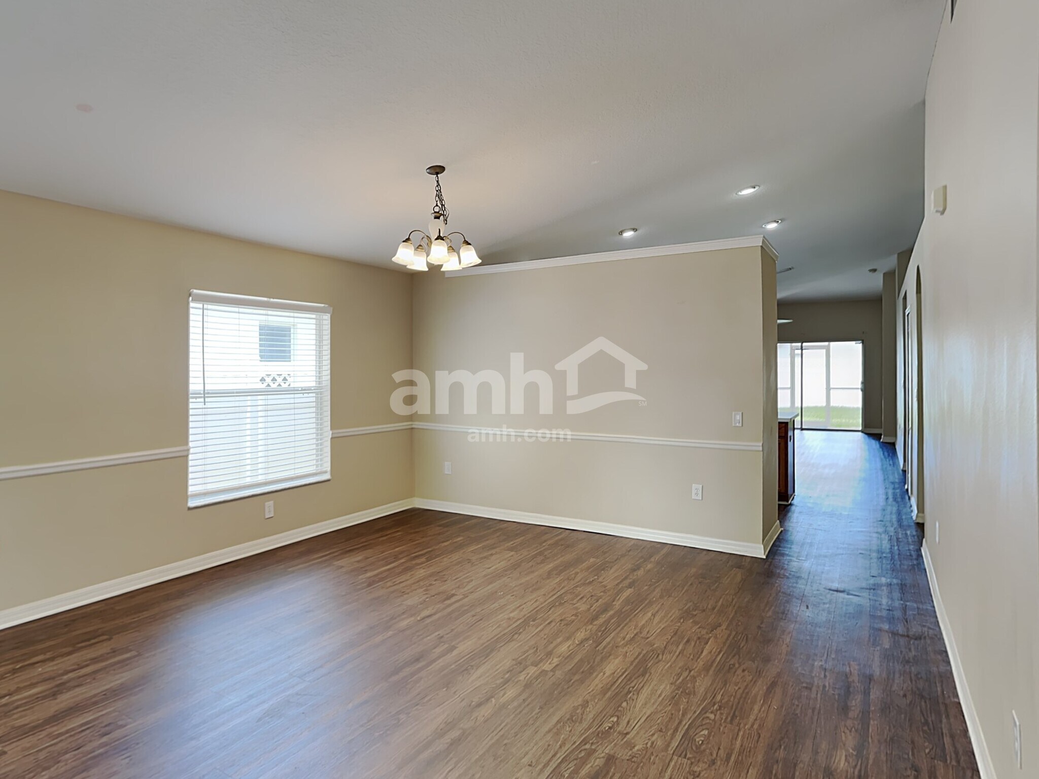 Building Photo - 1012 Cristelle Jean Dr