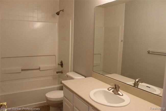 Building Photo - 387 Cherry Orchard Rd