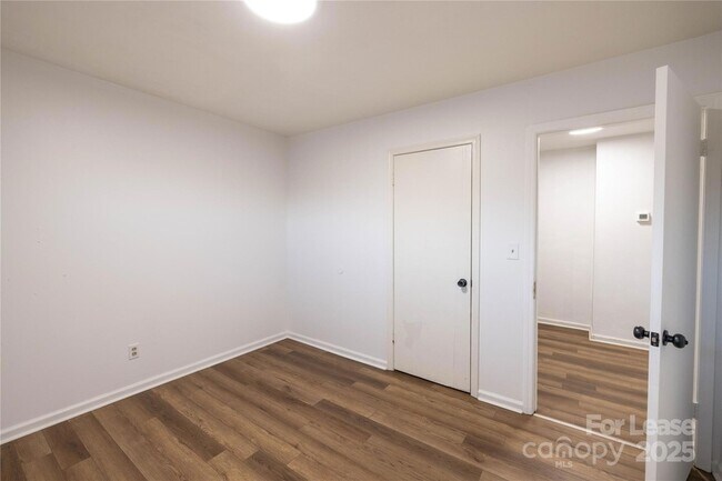 Building Photo - 44261 US-52