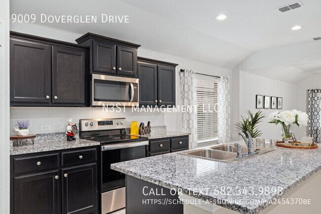 Building Photo - 9009 Doverglen Dr