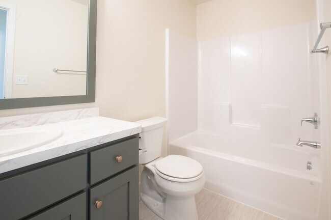 Building Photo - 1360 Goldenwood Dr