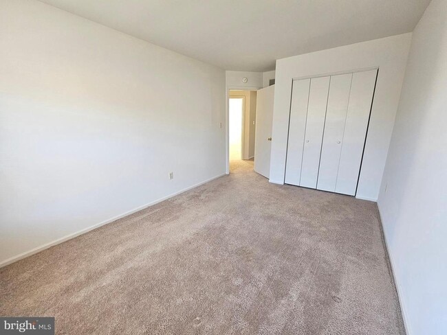 Building Photo - 38 Heatherfield Way