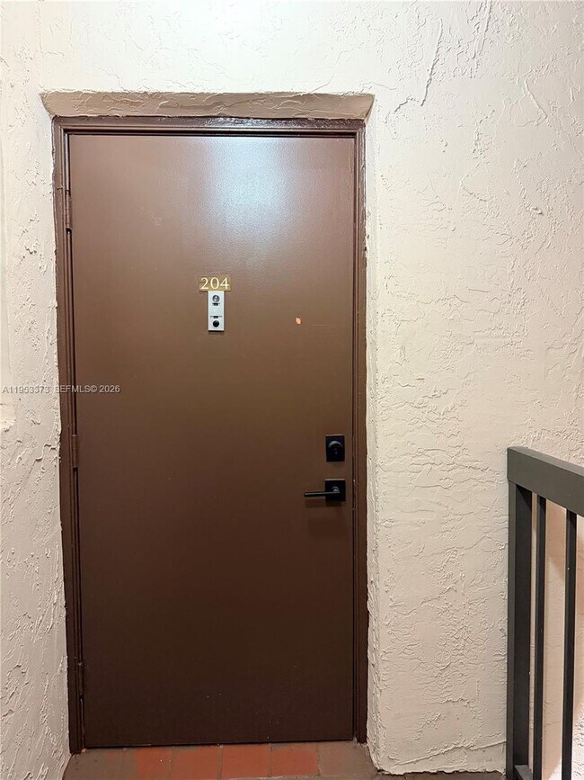 Building Photo - 20730 NE 8th Ct