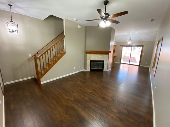 Building Photo - Great West Central Location