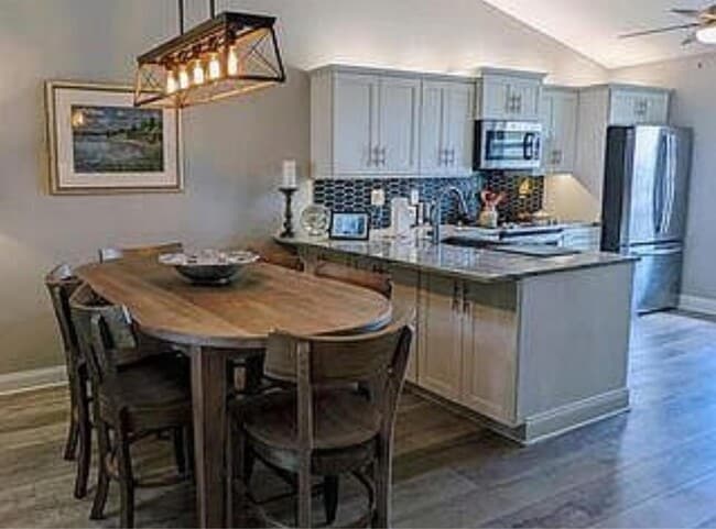 Building Photo - 7716 SE Sugar Sand Cir