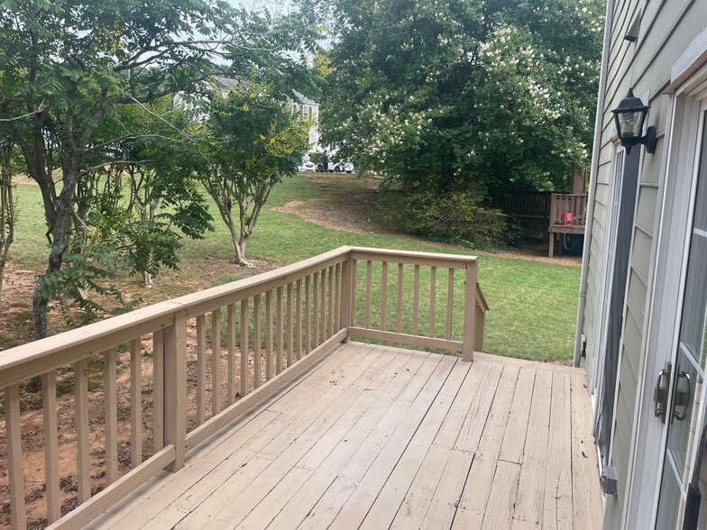 Building Photo - 388 Oak Harbor Trl