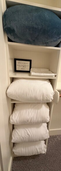 Building Photo - 5810 Darling St