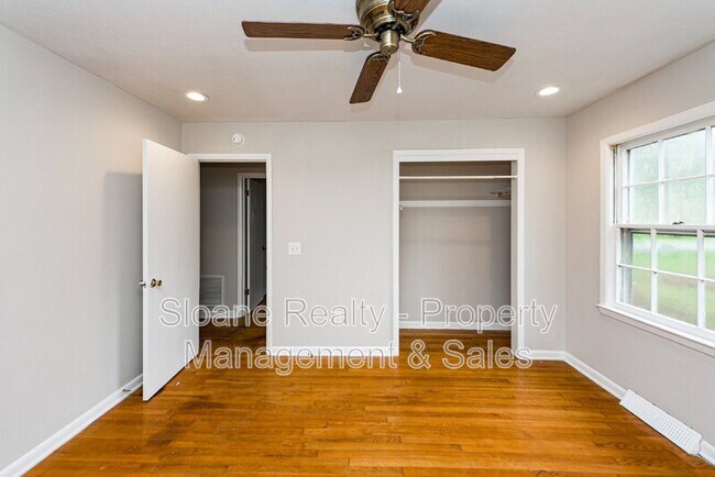 Building Photo - 1010 Yorktown Dr