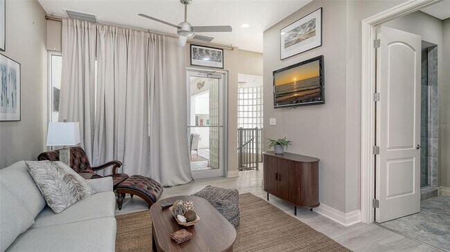 Building Photo - 235 Cocoanut Ave