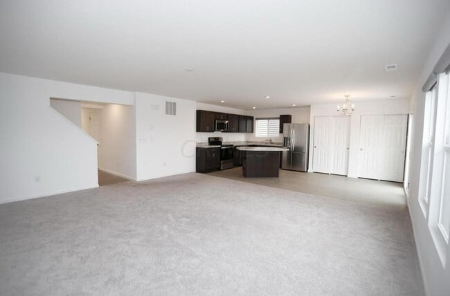 Building Photo - 4978 Crestbrook Dr