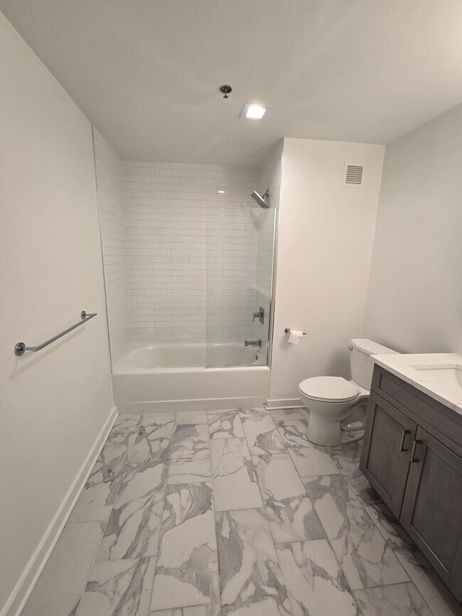 Building Photo - Be the first to occupy this renovated 2-bedroom & 2 full bathrooms condominium with lots of ameni...