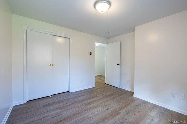 Building Photo - 2145 Saw Mill River Rd