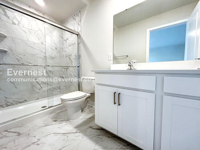 Building Photo - SPECIAL PROMOTION / Brand New 4 Bed/3.5 Bath Townhome with Garage / Pet-Friendly / Available Now!