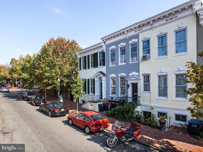 Building Photo - 1217 29th St NW