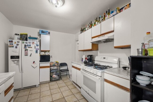 Building Photo - 18 Claymoss Rd