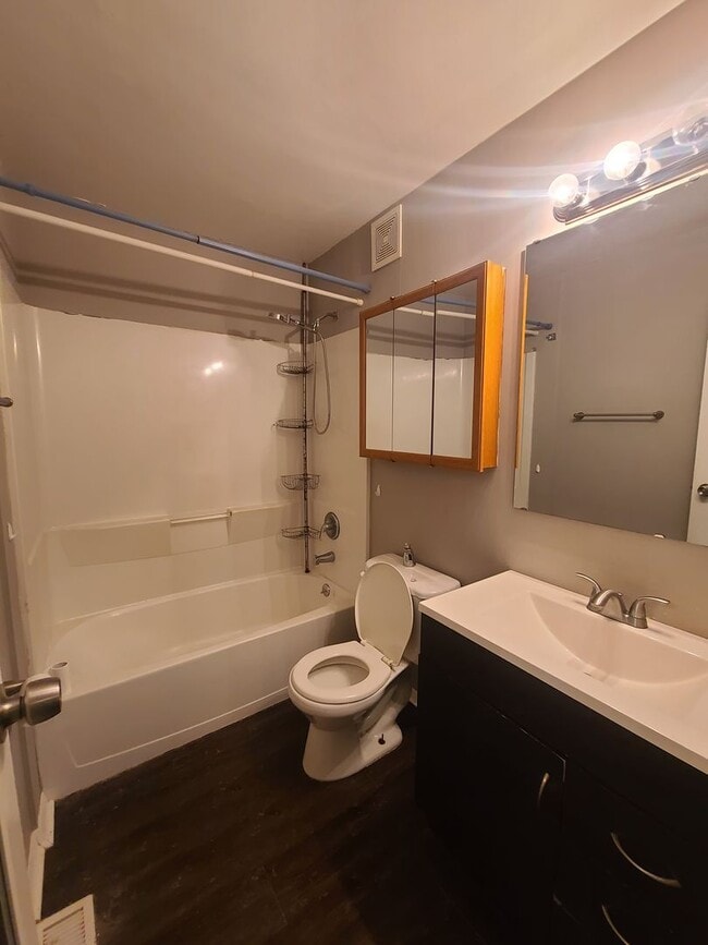 Building Photo - 505 S Duncan Rd