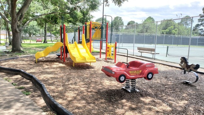 Building Photo - 942 Grand Jct Dr