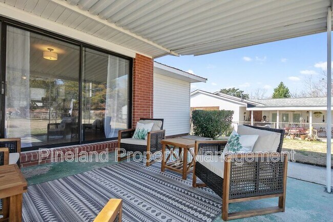 Building Photo - 6022 Elstree Pl