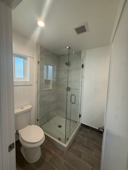 Building Photo - 3533 Brandon St