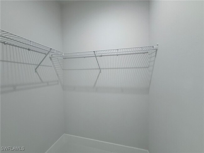 Building Photo - 2266 Desoto Blvd S