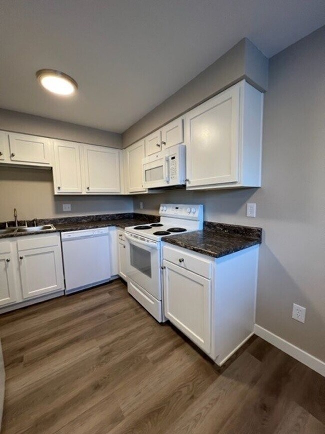 Building Photo - 2330 Greeley Dr