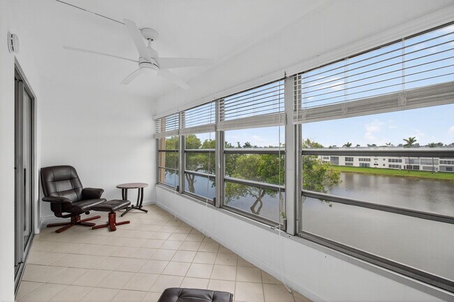 Building Photo - 4003 Wolverton E