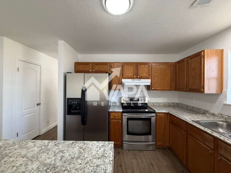 Building Photo - 7226 Bull Creek Dr