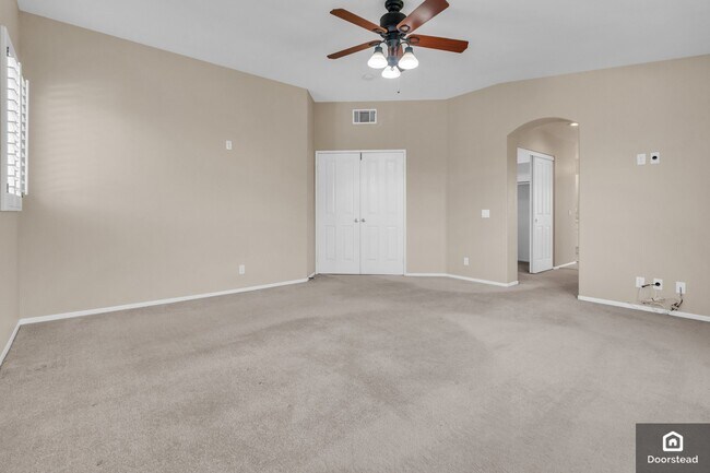 Building Photo - 30958 Mashie Way