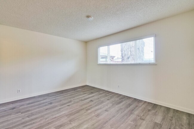 Building Photo - Nicely Refreshed Single Story 4 BR/2BA Great Location in Blossom Valley