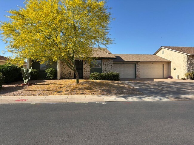 Building Photo - 729 Leisure World