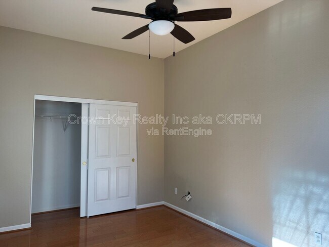 Building Photo - 4725 Dandelion Loop