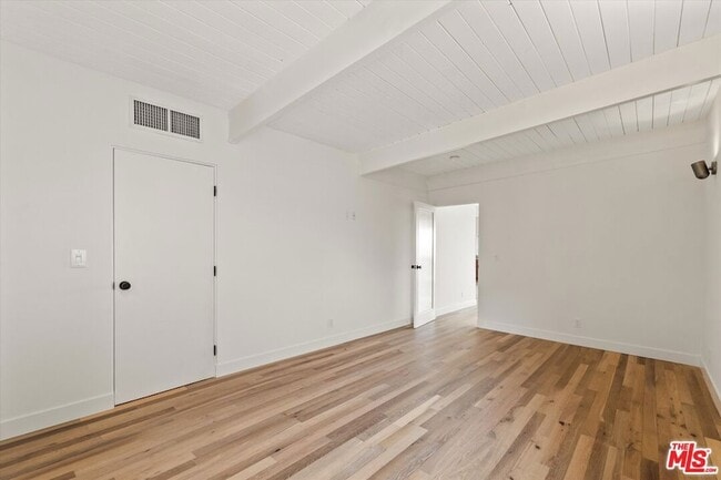 Building Photo - 4950 Marmol Dr