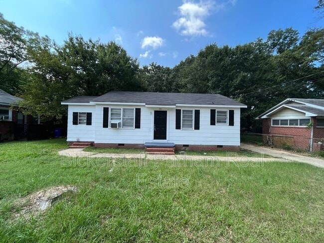 Primary Photo - 3224 Glenn St