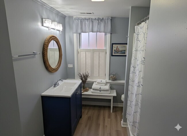 Building Photo - 135 Cora Ave