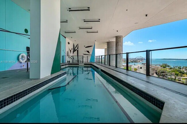 Building Photo - 398 NE 5th St