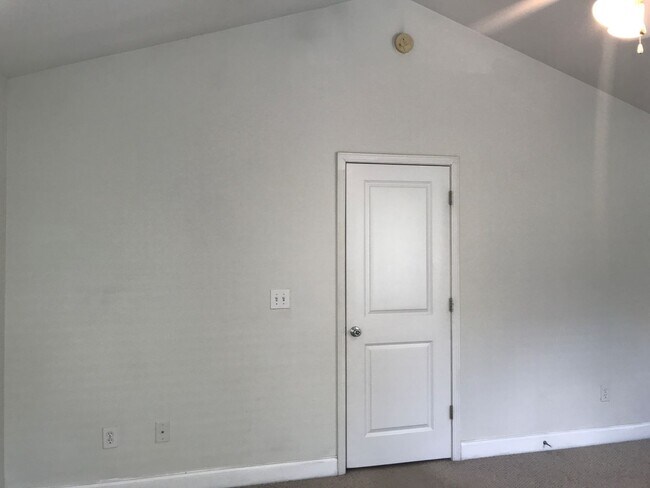 Building Photo - 129 S.Palms Drive