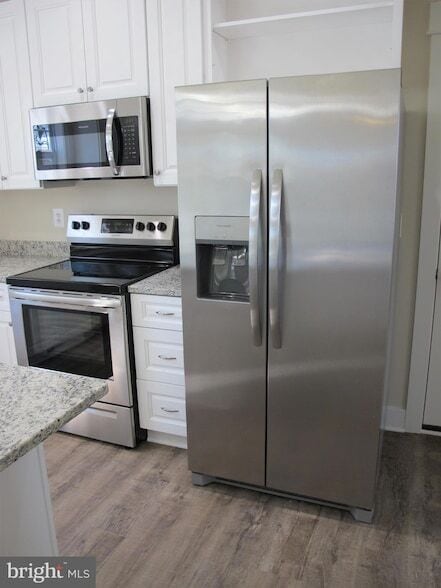 Building Photo - 43 Lee St