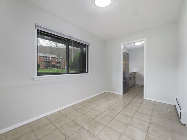 Building Photo - 27 Tanager Rd