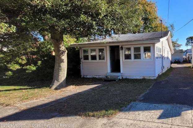 Primary Photo - 1233 Oakwood Rd