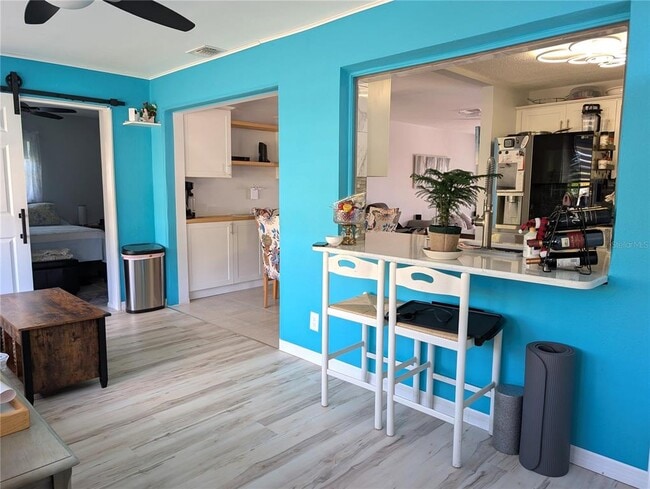 Building Photo - 3833 101st Terrace N