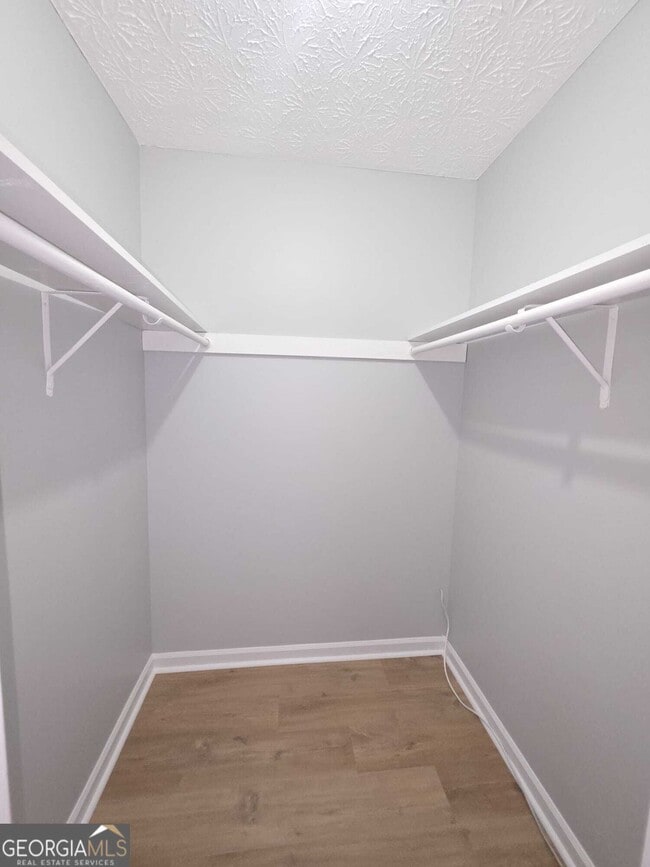 Building Photo - 123 Toby Springs Ln