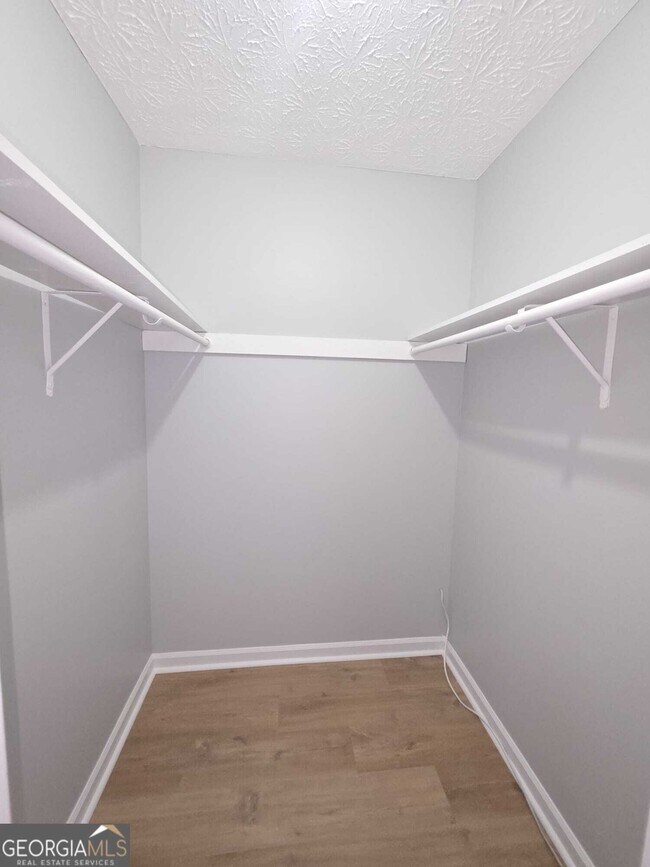 Building Photo - 131 Toby Springs Ln