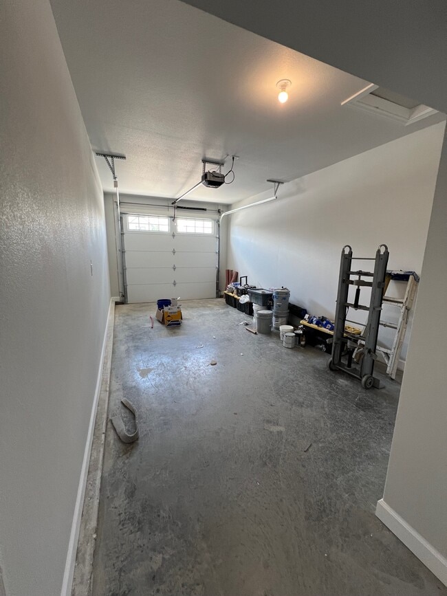 Building Photo - 79 SE 351st Rd